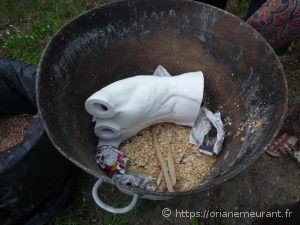 Artisanal ceramic firing in a can